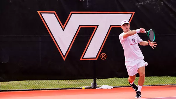 Men's Tennis Owen Guistwite Plays in the ITA Atlantic Regional
