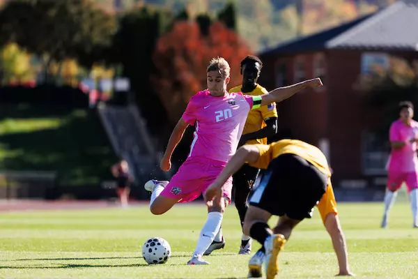 Liberty University Men’s Soccer Plays VMI at Osborne Stadium on October 30, 2026. (Photo by Ethan Smith)