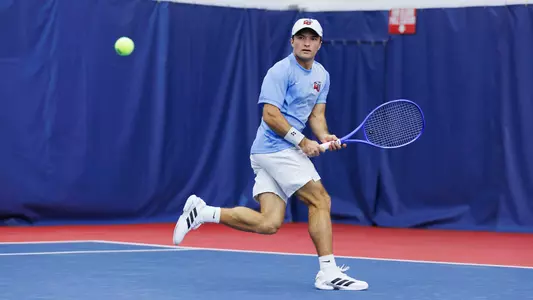 MTEN Robinson Prepares for a shot