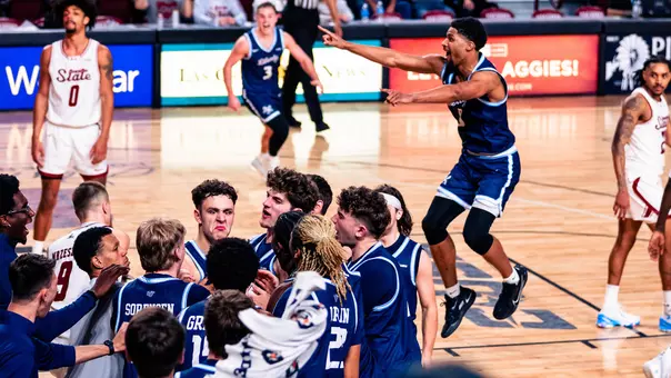 Men's Basketball Recap Photo Zach Cleveland Game Winner at New Mexico State Feb. 11, 2026