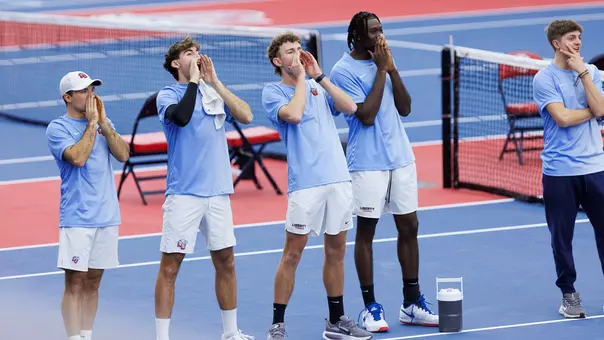 MTEN Cheering the team