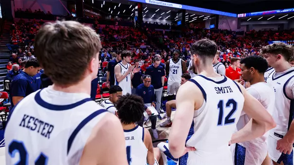 Men's Basketball Recap Photo Team Huddle vs. Western Kentucky Feb. 21, 2026