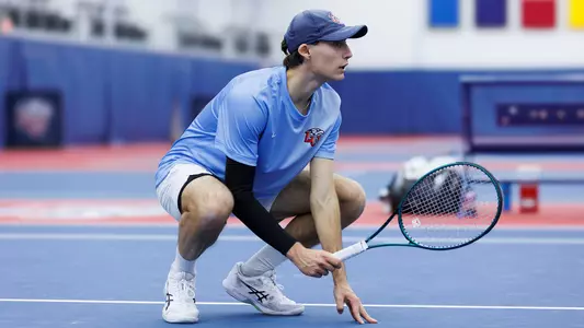 MTEN Arraez prepares for a doubles point