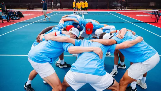 MTEN Pre-match huddle