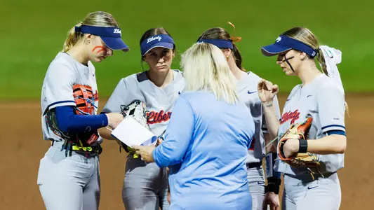 Softball Huddle vs. Jax State 2026