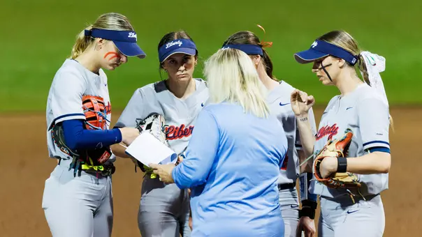 Softball Huddle vs. Jax State 2026