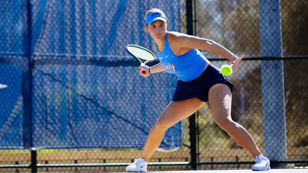 WTEN Tsulygina prepares for a forehand