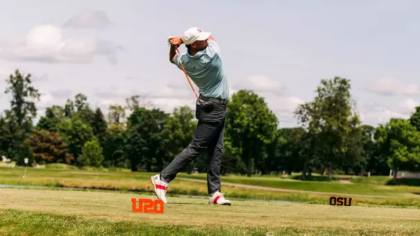 Men's Golf - Michael Lugiano off the tee at Round 2 of the NCAA Corvallis Regional