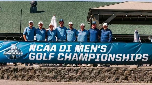 Men's Golf -Team Photo Following NCAA Corvallis Regional Round 3