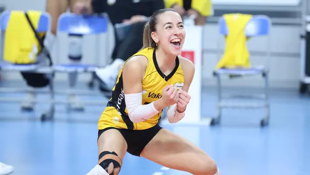 Melis Nida Ural Signing