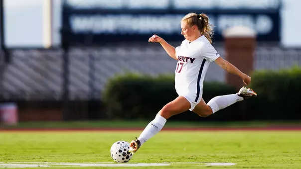 Women's Soccer's Avenely Monteith takes a free kick