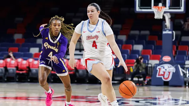 Claudia Acin Dribble vs ECU