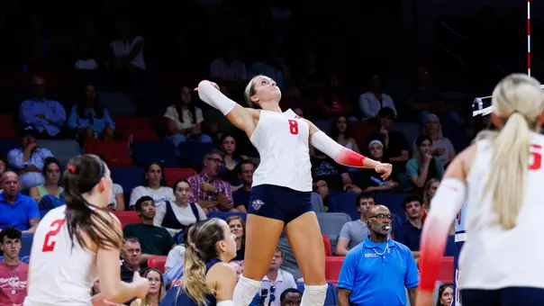 Liberty Women’s Volleyball takes on the University of North Alabama in Liberty Arena on September 18, 2026. (Photo by Grace Greer)