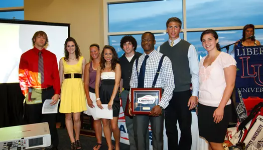 (Photo by Les Schofer)