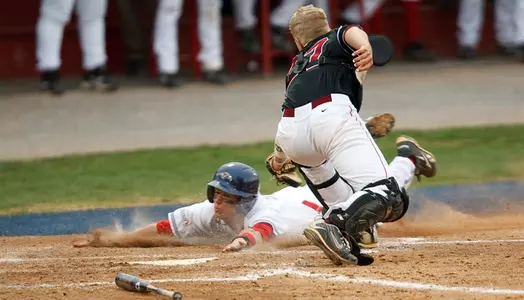 Liberty Baseball Team loses to Elon 3-5. April 13, 2010. (Photo by Les Schofer)