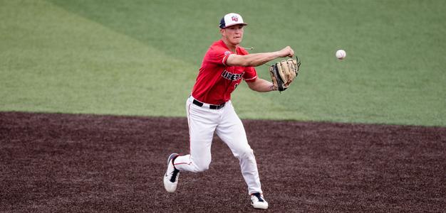 Liberty's Regional Run Comes to an End with 3-1 Setback to No. 2 Tennessee Image