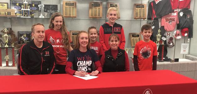 Foot Locker Finalist Ackley Signs with Liberty Track/XC Image