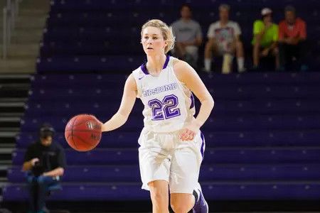 Women's hoops halts losing streak in Southern's return Image