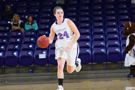 Women's hoops falls late to Stetson despite strong second half Image
