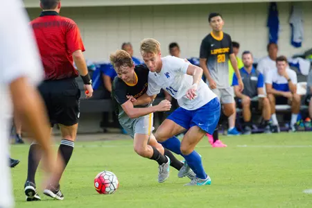 Second-half collapse sinks Men's Soccer at No. 22 FGCU Image