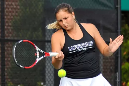 Women's tennis falls short in ASUN match with Stetson Image