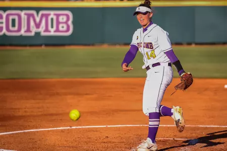 Jordan's 17 Ks, two-hit shutout leads softball to win over Georgia Tech Image