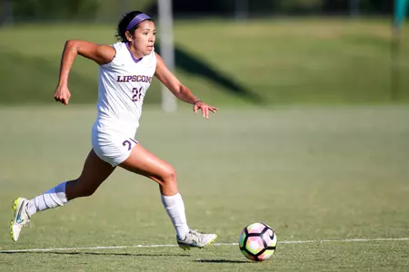 Late scores sink women's soccer against Vanderbilt Image