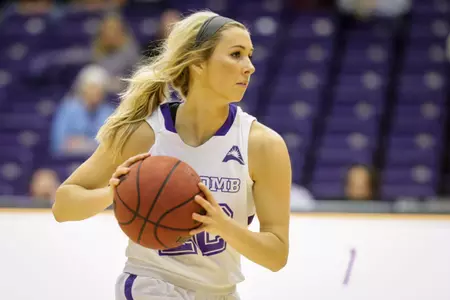 Fourth quarter woes doom women's basketball in close loss to APSU Image