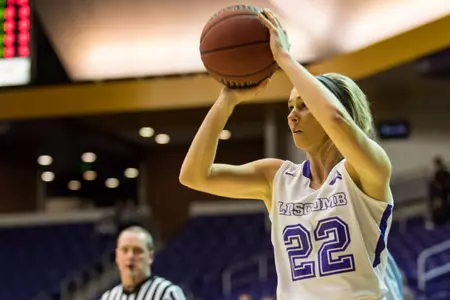 Career-high 31 for Cagle leads Lipscomb over UNF Image