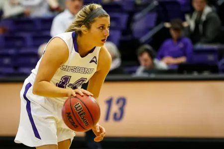 Manos' career night leads women's hoops in dominant win over Upstate Image