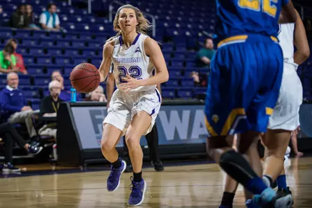 Women's hoops drops hard-fought defensive battle with Jacksonville Image