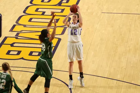Southern sets NCAA-era rebound record in opening night loss Image