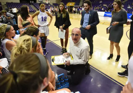 Women's hoops on to ASUN semis with record-breaking margin of victory Image