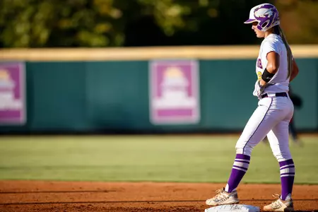 Softball sweeps day with 3-2 win over BGSU Image