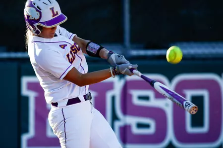 Softball starts Sunday with 6-3 loss to Bowling Green Image