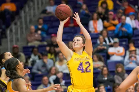 Second-half woes sink women's hoops at Tennessee Tech Image