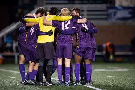 Men's soccer falls to SMU in season opener Image