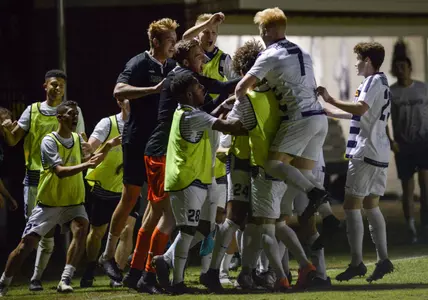Men's Soccer ends slide with important win over FGCU Image