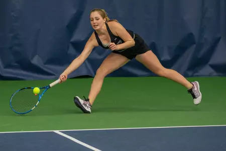 Anja hitting