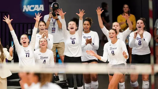VB Celebrating