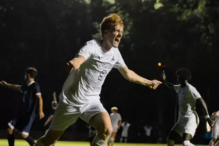 Jelldrik Dallmann celebrating