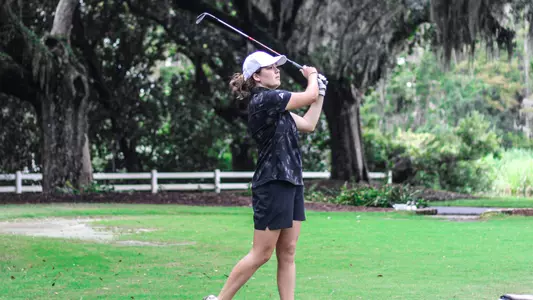Lauren Thompson Swinging