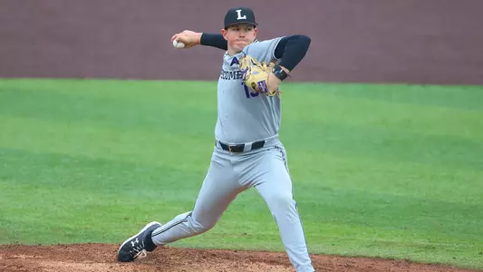 Alex Brewer pitching