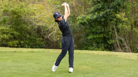 Zi Yu Foong Swinging