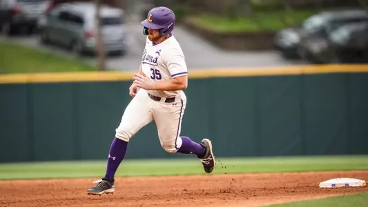 Mason Lundgrin running bases
