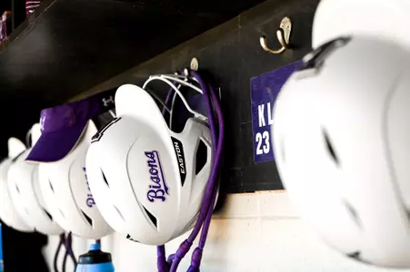 Bisons Softball