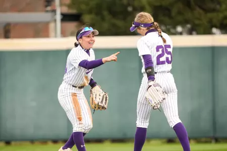 Elle Smith, Mallory Ogle