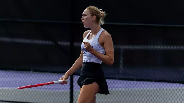 Mariia Dolzhenko celebrating a point