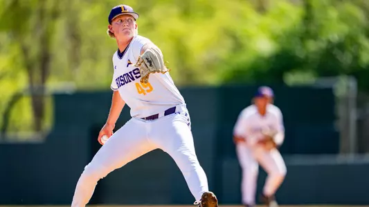 Kaleb Kantola pitching