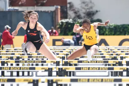 2021_04_21_McGuirre_Erin_BeachInvite_02